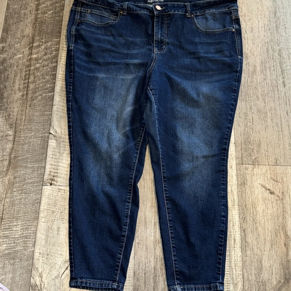 MAURICES jeans-size 24W - Picture 9 of 10